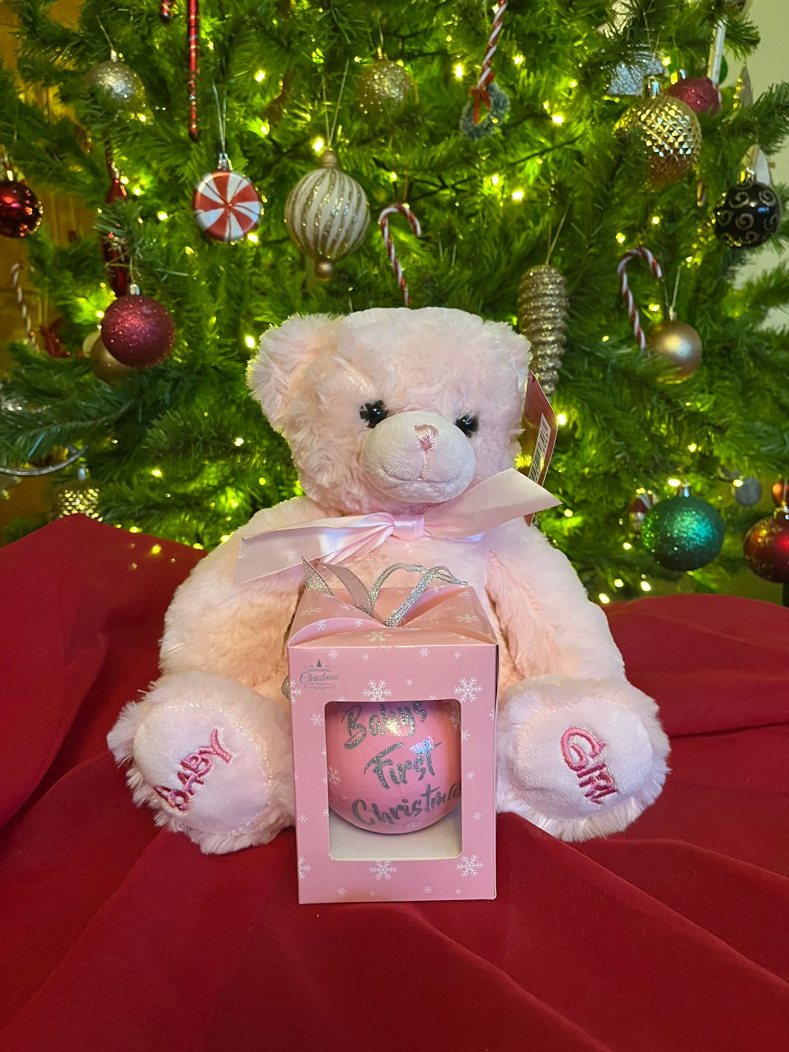 The Christmas Store Pigeon Forge - inse5o5